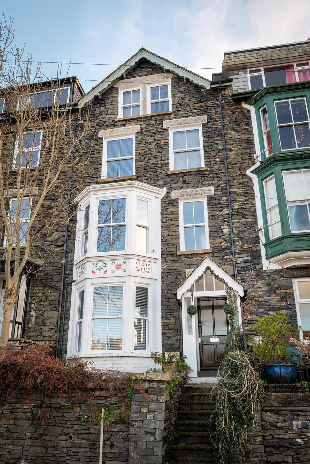 Lola'S Loft With Lake Views - Central Bowness - Pet Friendly Екстер'єр фото